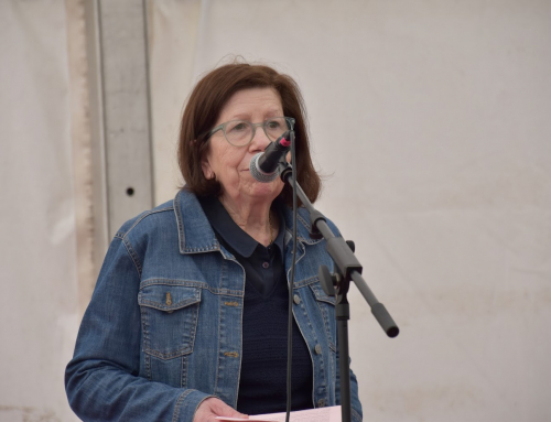 Milagros Trigo, profesora ad honorem de la USC y miembro de TECNOEDUC, protagonista en el acto que recuerda la trayectoria innovadora del CPI O Cruce